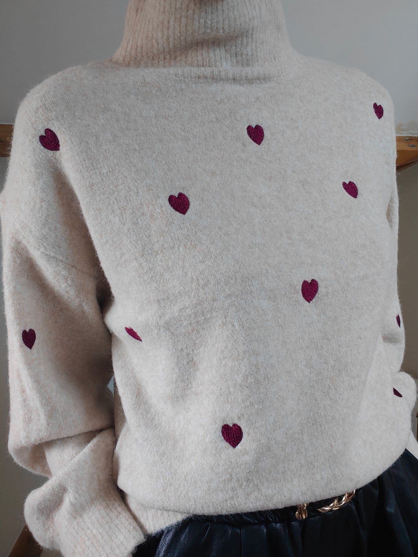 Pull coeur beige